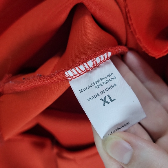 Elegant Red Ruffle Dress - Picture 3 of 11